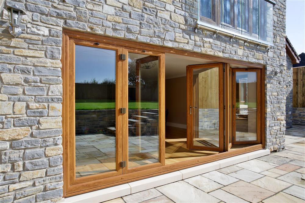 bifold-door-new-look-doors_o